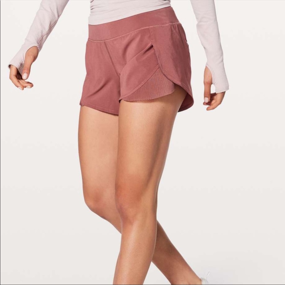 Lululemon Play off the Pleats shorts